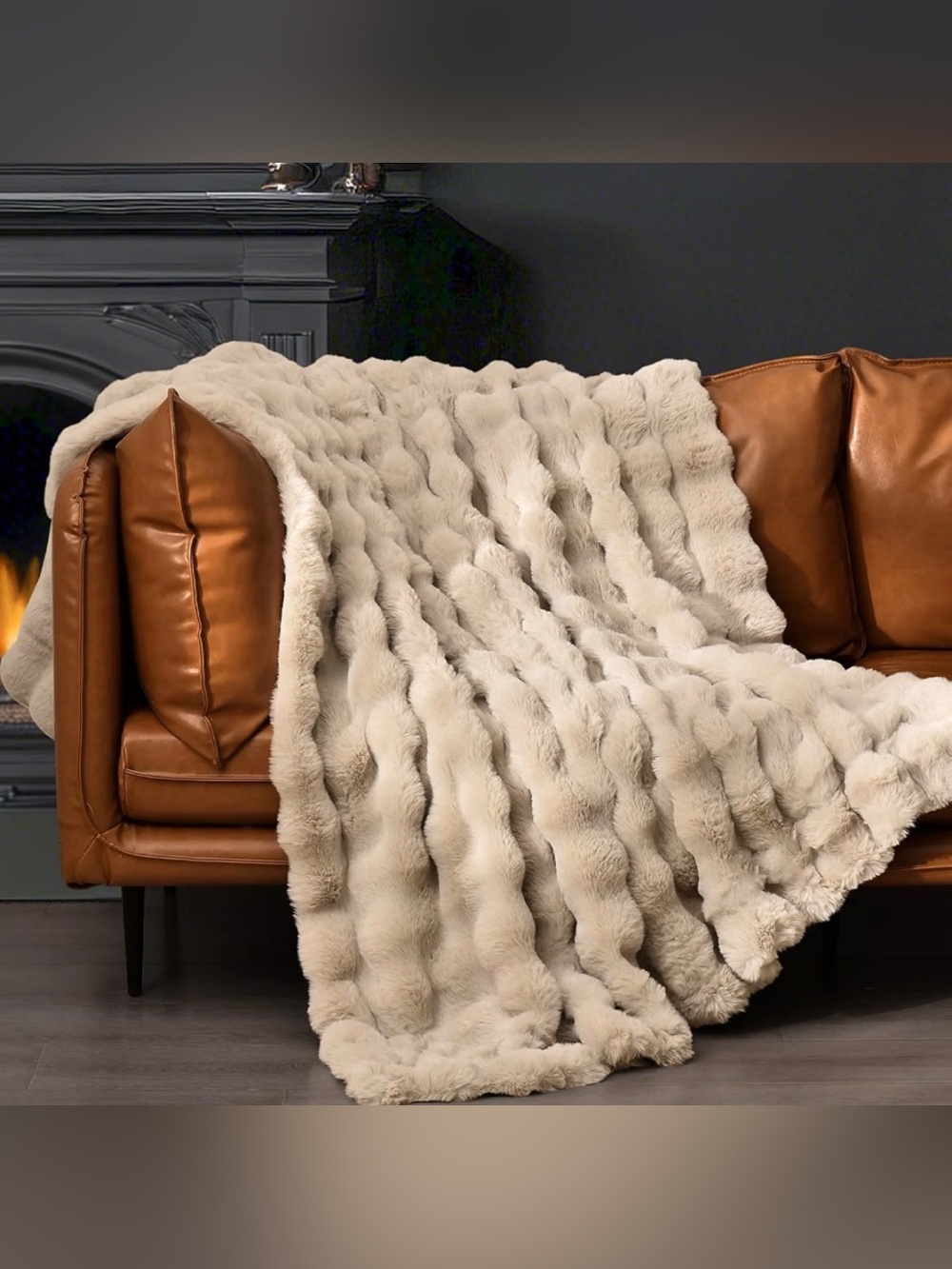 Luxurious Cream Faux Fur Throw Blanket